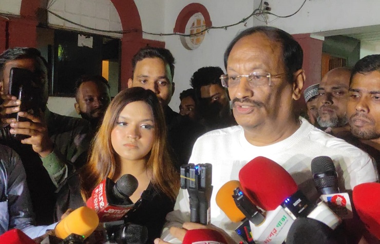 আমি কারও গার্লফ্রেন্ড না, মুস্তাকের বৈধ স্ত্রী: তিশা