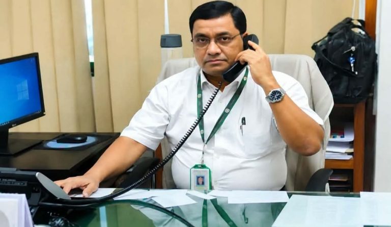 চট্টগ্রামে বাংলাদেশ ব্যাংকের যুগ্ম পরিচালকের ঝুলন্ত মরদেহ উদ্ধার