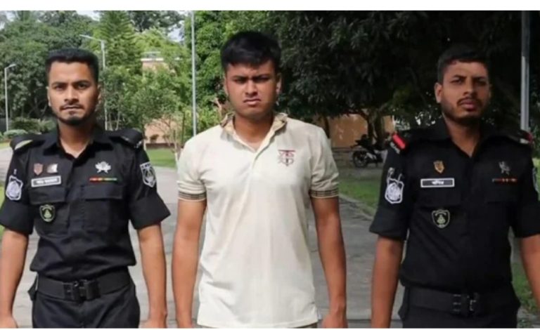 চাকরি পাওয়ার খুশিতে বন্ধুদের সঙ্গে দেখা করতে গিয়ে জড়ালেন হত্যা মামলায়